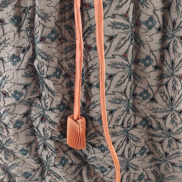 Vintage Brown and Black Floral Eyelet Dress Short Sleeve Lined with Satin Belt - Picture 6 of 15